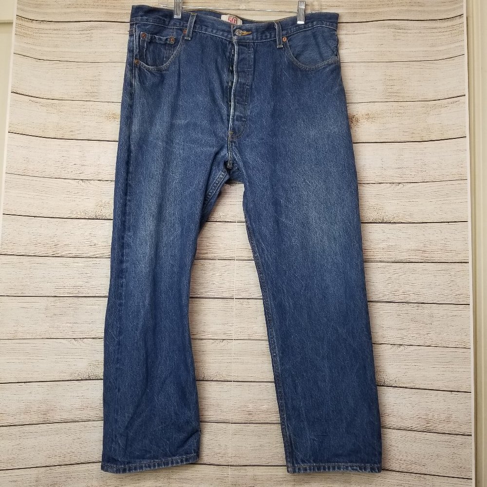 LEVIS 501 Button-Fly Jeans Size 40x30 100% Cotton Denim Red tab